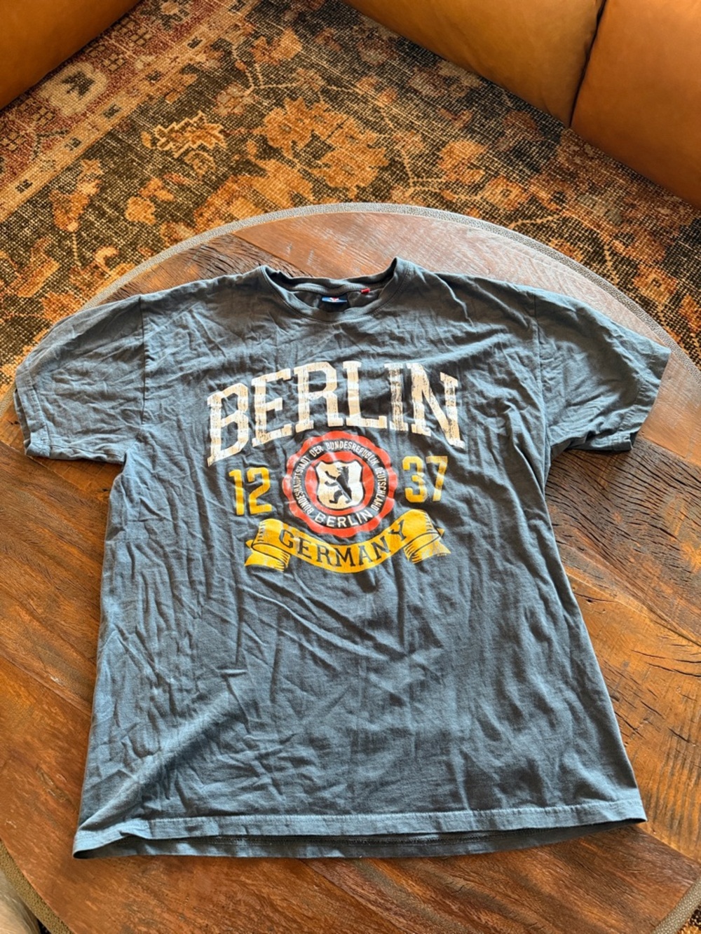 Fox Originals men’s Berlin Germany gray tee‎ shirt XL EUC